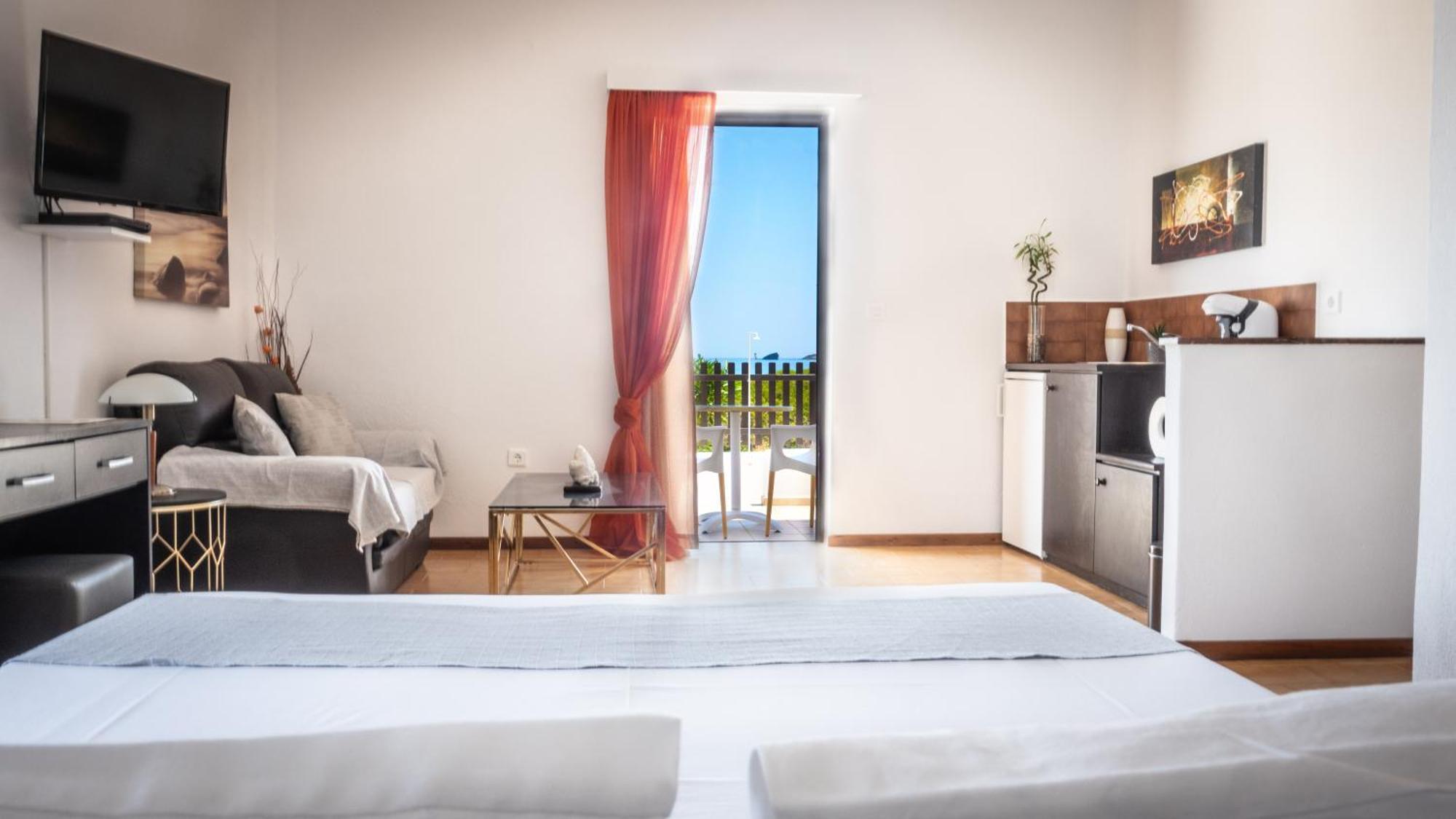 Hotel Porto Diakofti Esterno foto